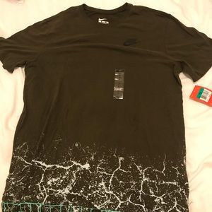 Nike Curved Hem Commuter QS T-Shirt - Olive Green